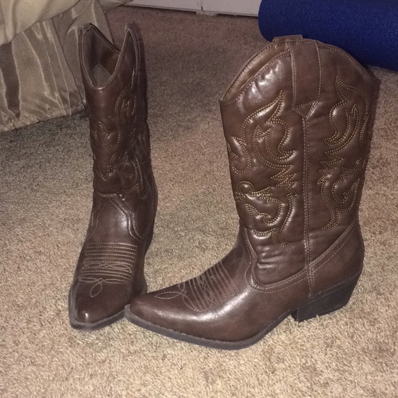 mossimo cowboy boots